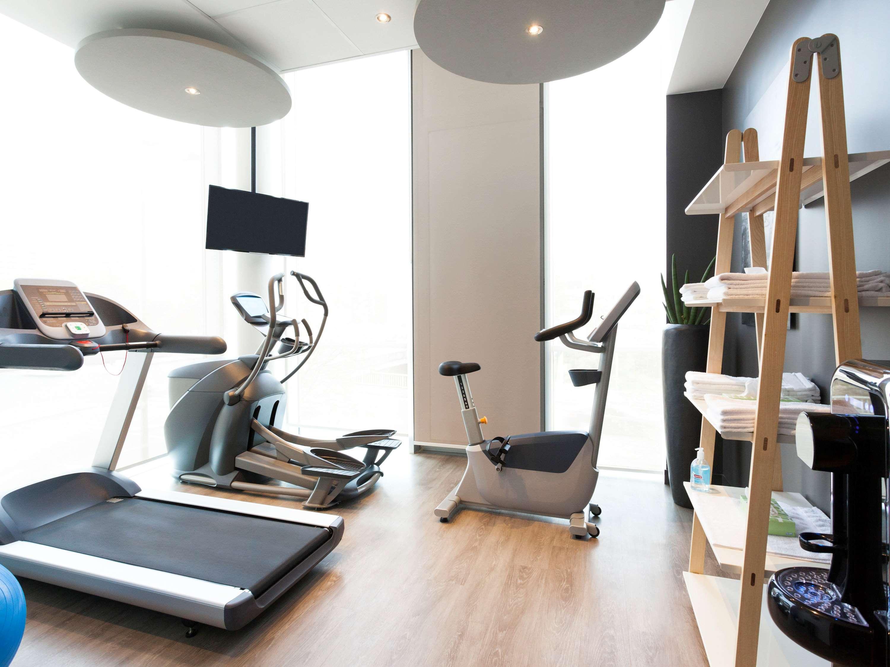 Novotel Paris 17 Екстериор снимка