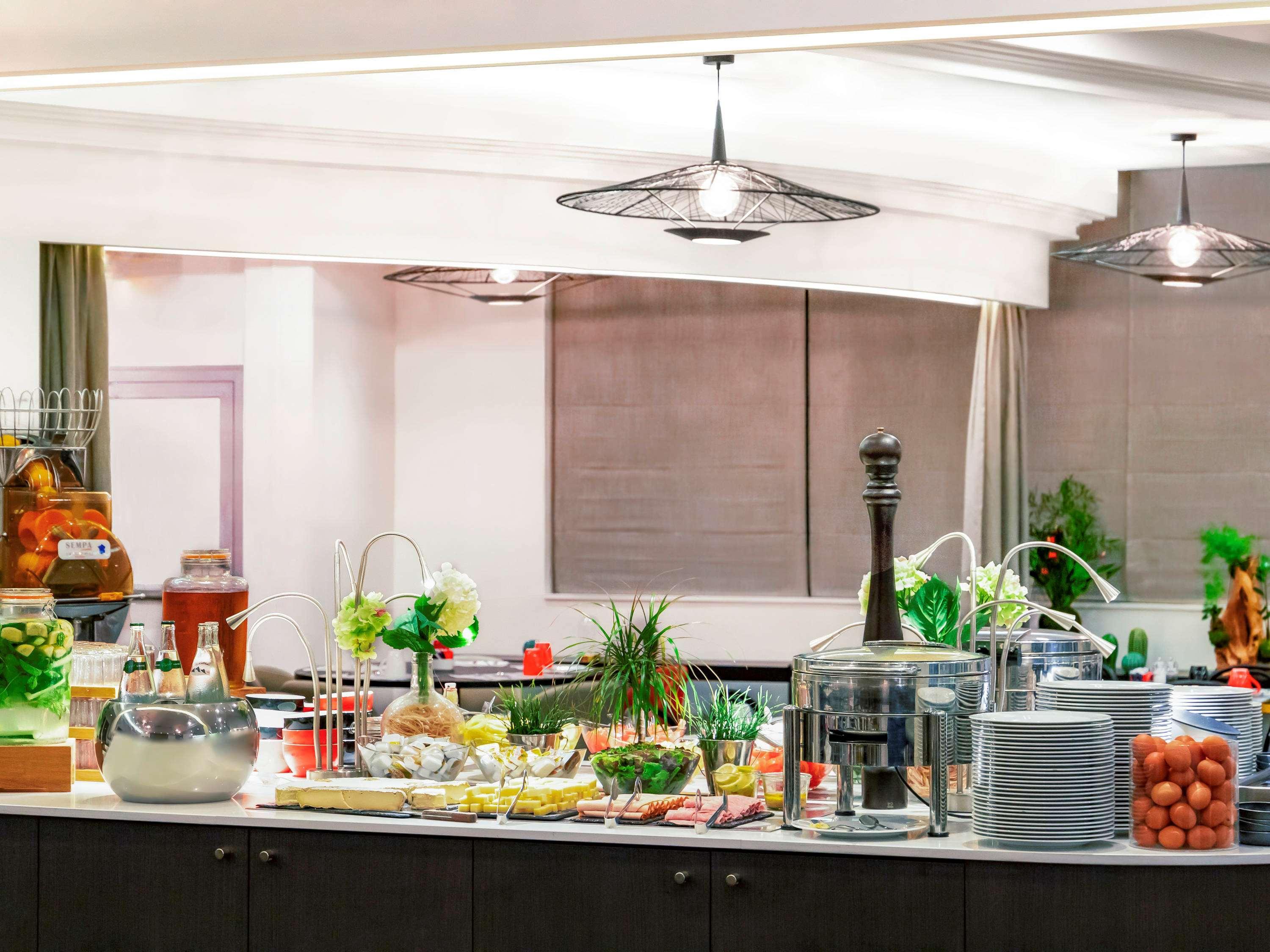 Novotel Paris 17 Екстериор снимка