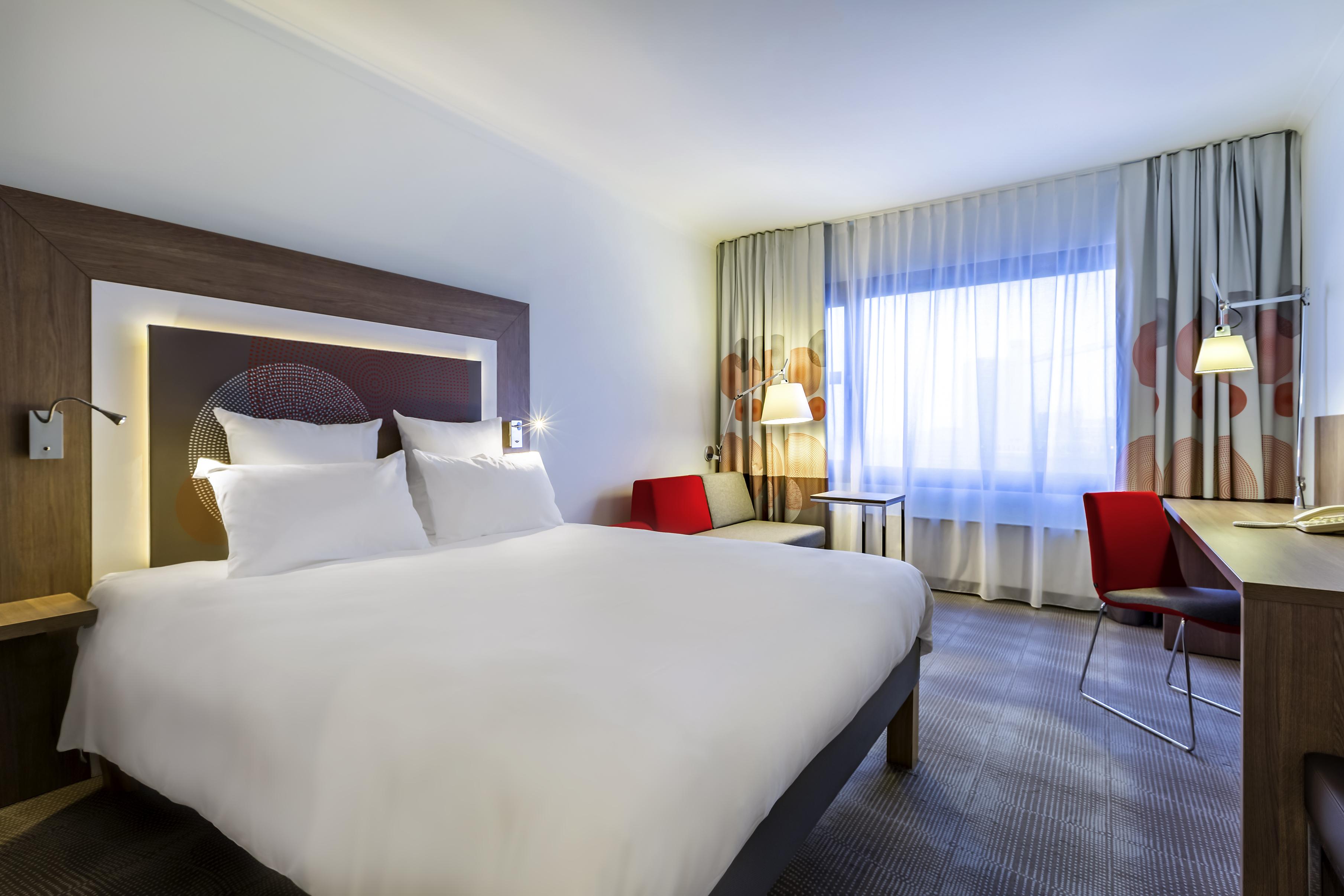 Novotel Paris 17 Екстериор снимка