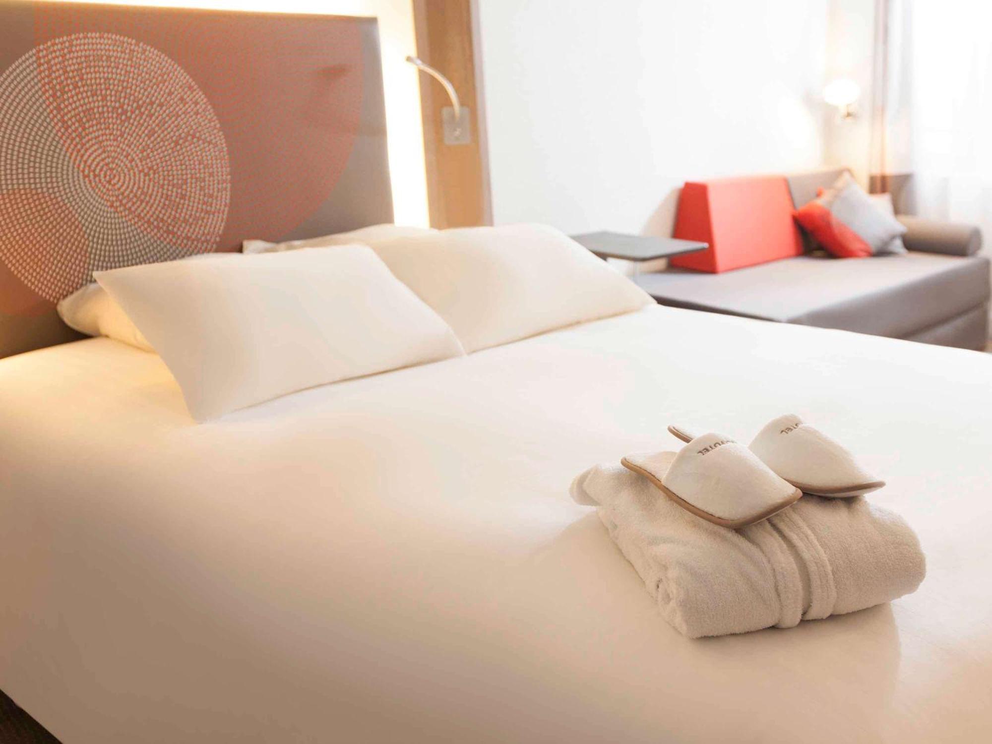 Novotel Paris 17 Екстериор снимка