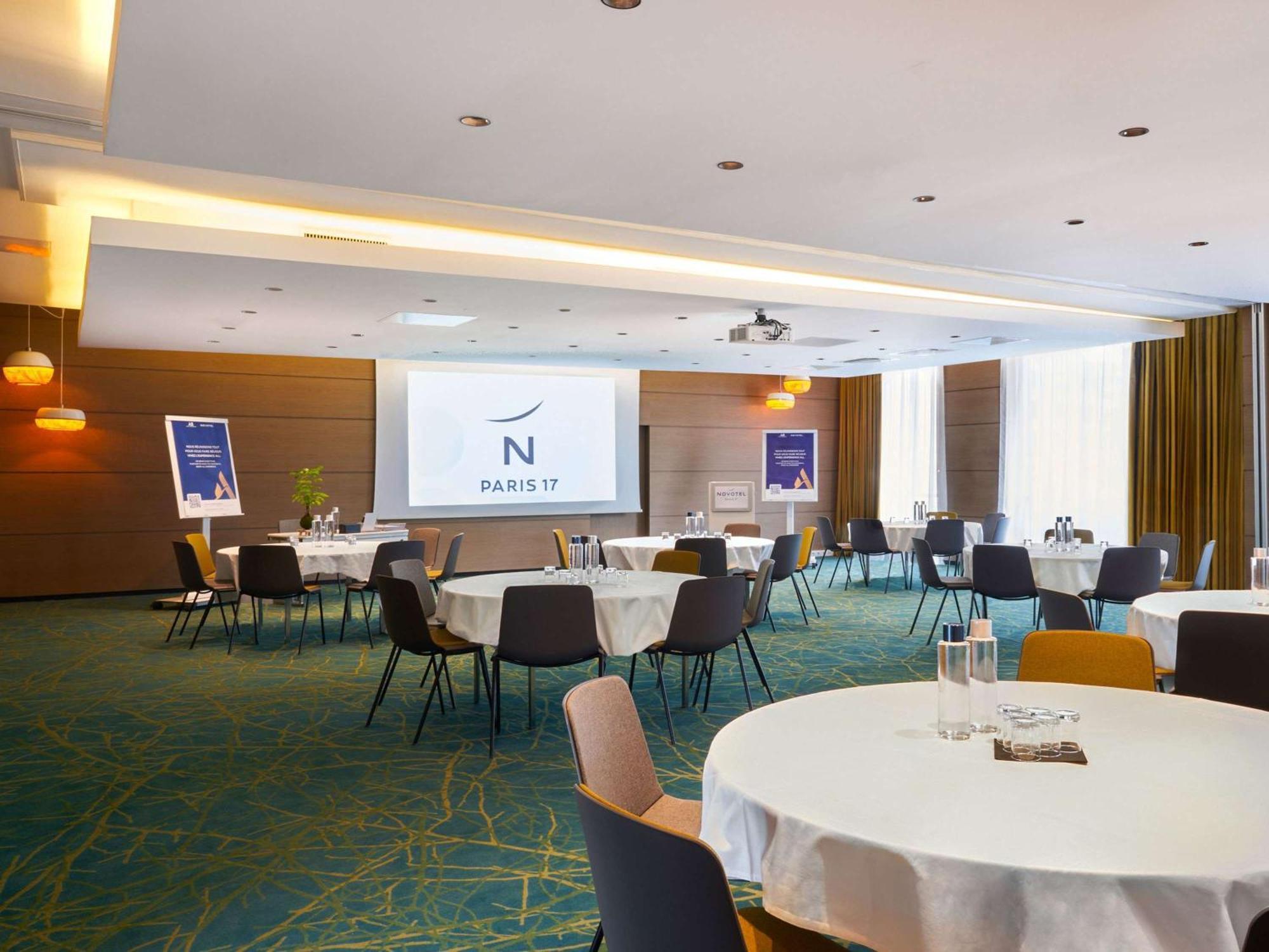Novotel Paris 17 Екстериор снимка